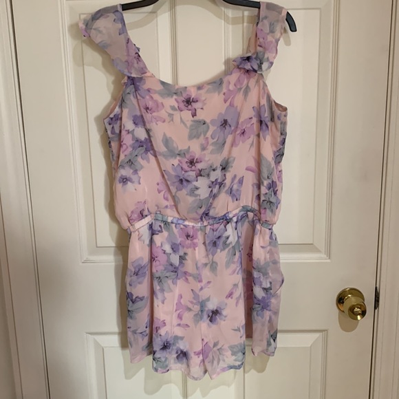 Lucca Couture Floral Romper - Picture 5 of 5